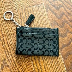 Coach classic monogram card holder and keychain